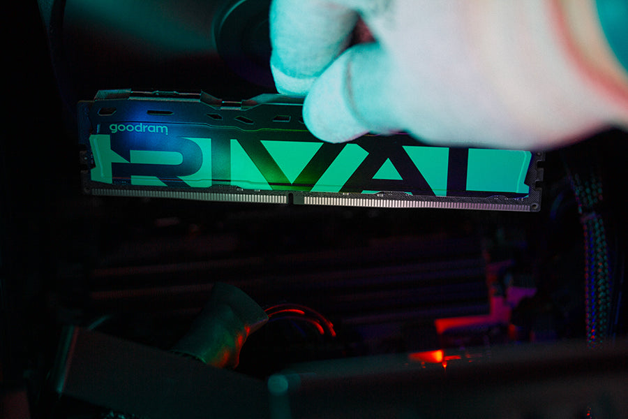 Goodram *DDR4 Rival Radiant 32GB (2*16)/3200 CL16 Green module de mémoire 32 Go 2 x 16 Go 3200 MT/s 288-pin DIMM