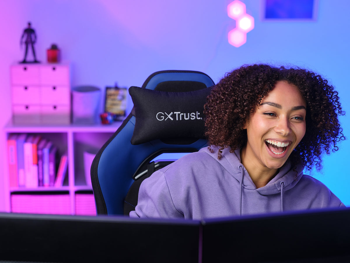 Trust GXT 714 RUYA Siège de Jeu Universel, Noir et Bleu