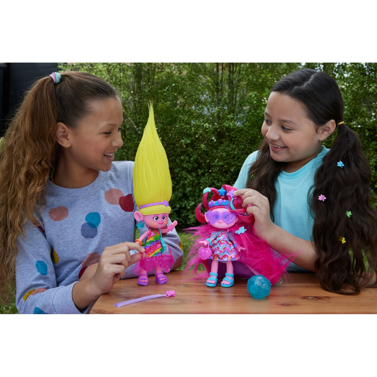 Mattel Poupée Trolls 3 Viva surprise 2 en 1