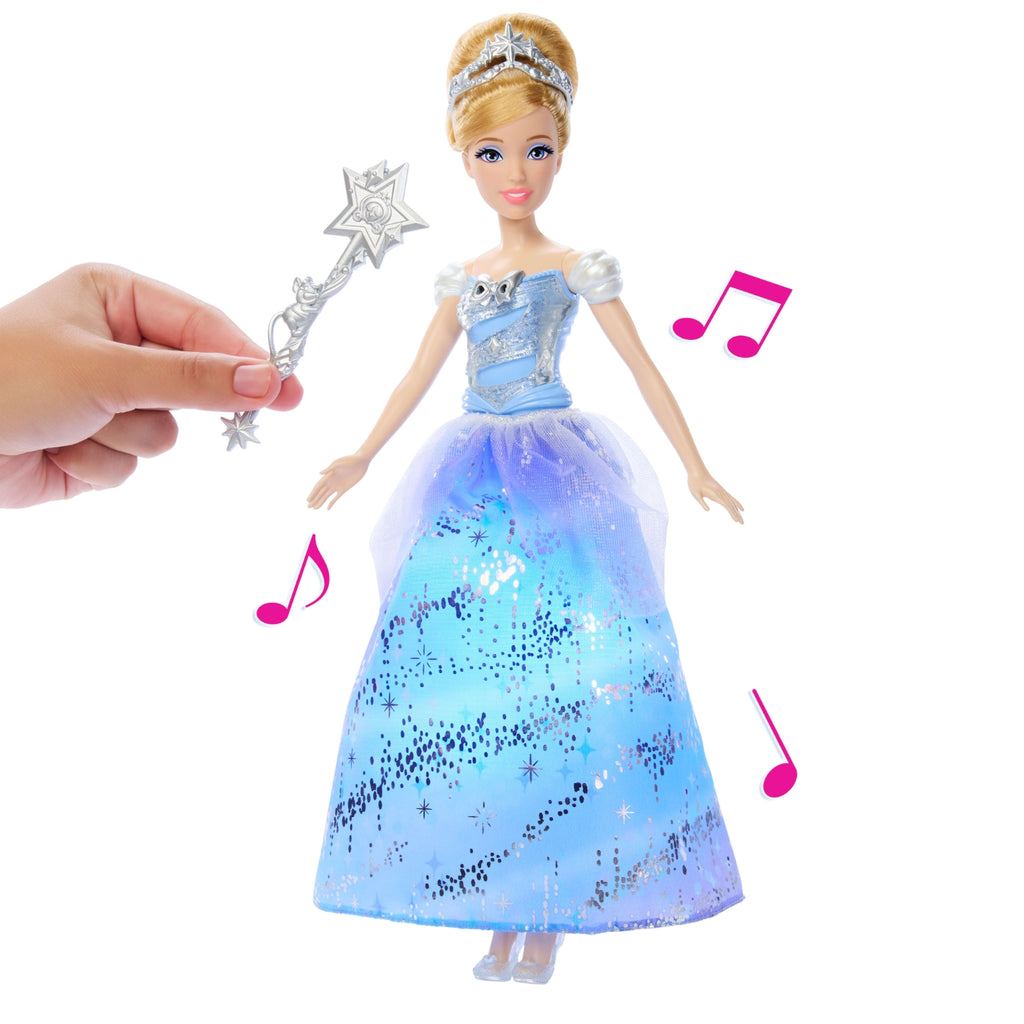 Mattel Games Poupée Cendrillon Robe Enchantée