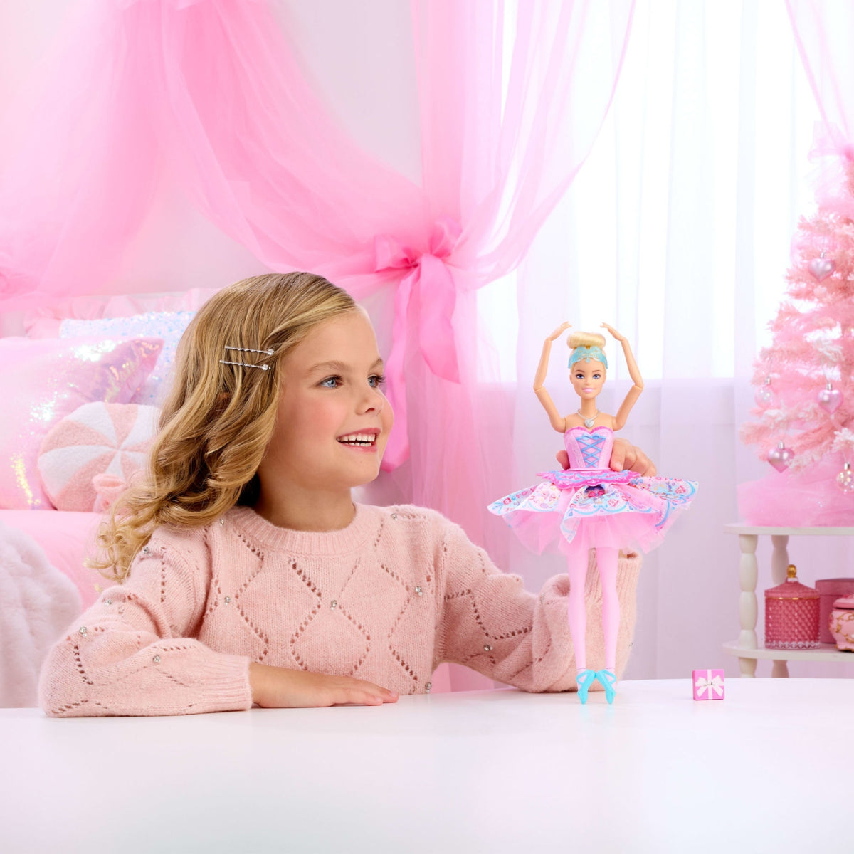 Mattel Poupée Clara Barbie dans Casse-noisette