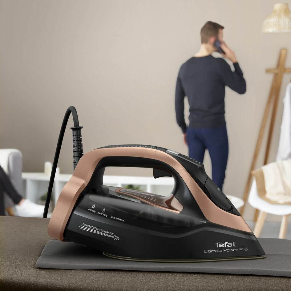 Tefal Ultimate Power Pro FV9E50 Fer à Repasser à Sec ou à Vapeur, Semelle Durilium AirGlide Autoclean, 3200 W, Noir et C