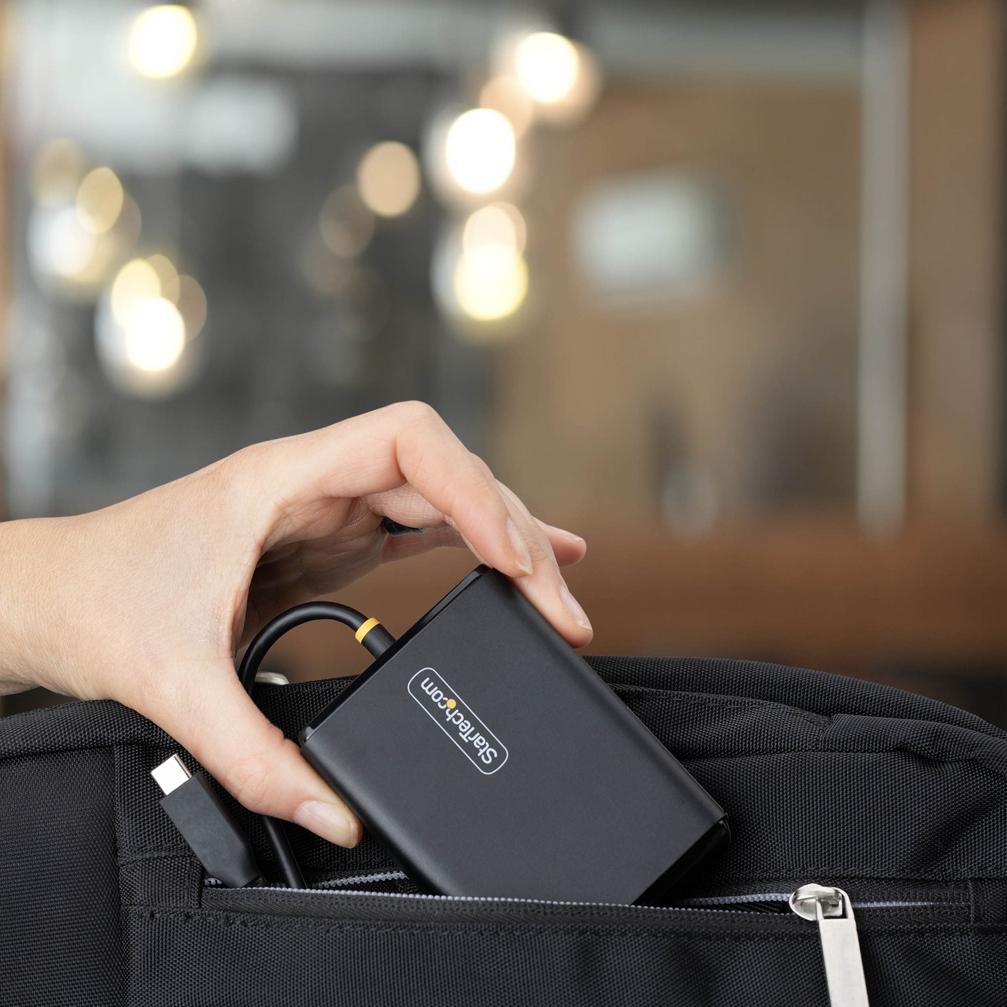 StarTech.com 1100LE-USB-C-CHARGER adaptateur de puissance & onduleur Intérieure 100 W Noir