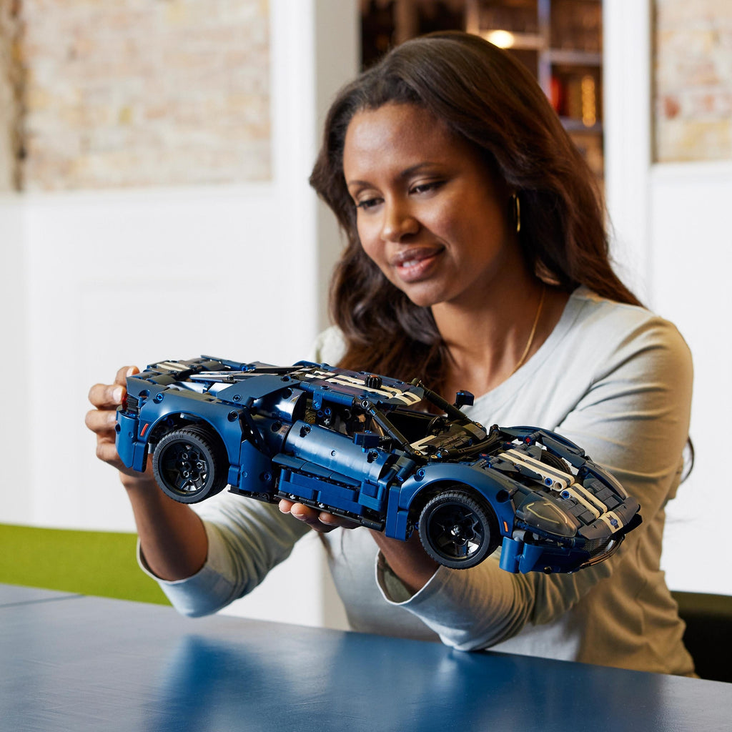 LEGO Technic Ford GT 2022 42154