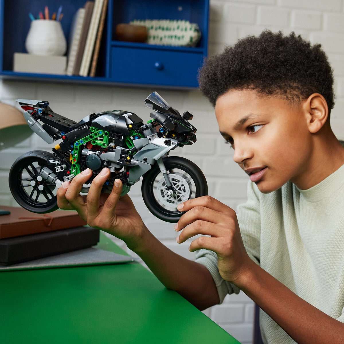 LEGO Technic La Moto Kawasaki Ninja H2R 42170