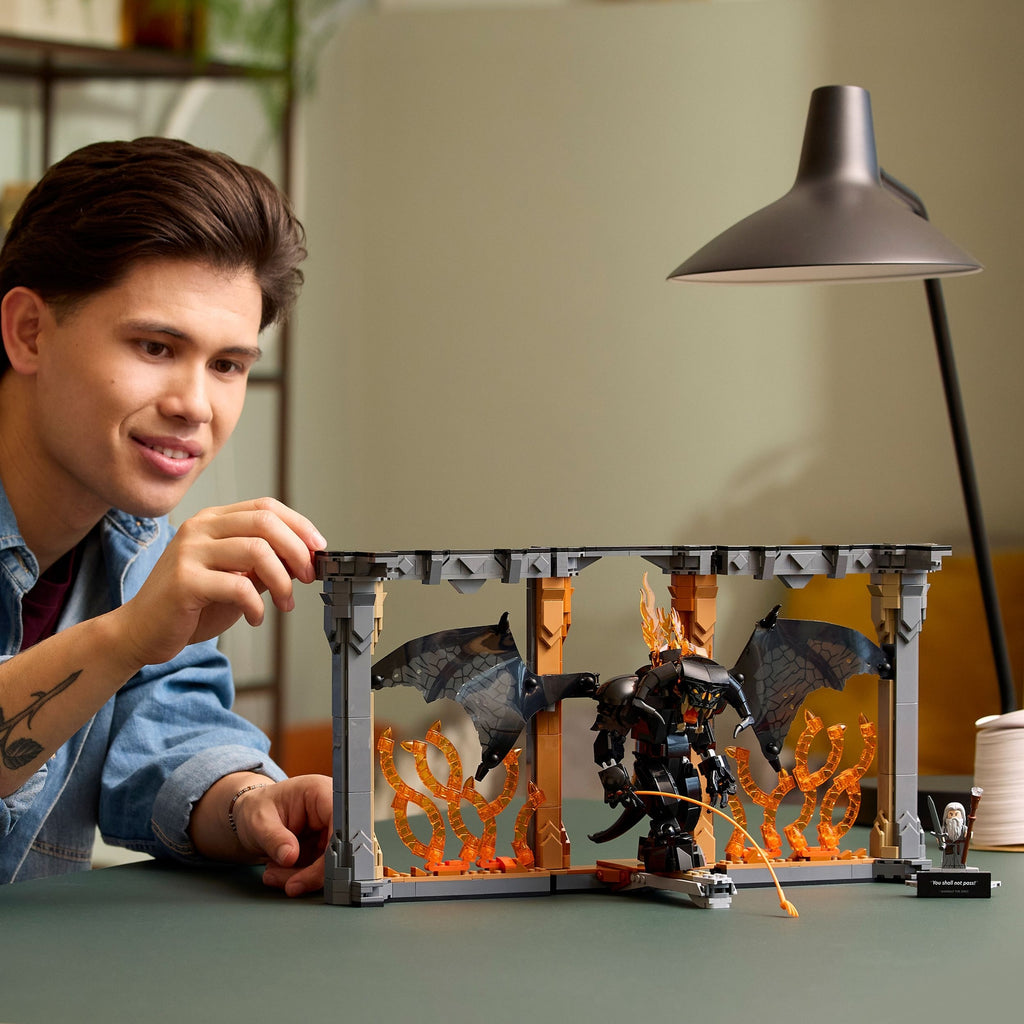 LEGO Icons Le Seigneur des Anneaux : Book Nook du Balrog 10367
