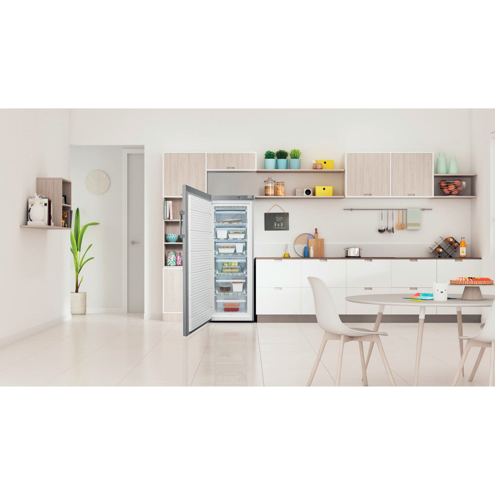 Indesit UI6 2 S Congélateur vertical Pose libre 245 L Argent
