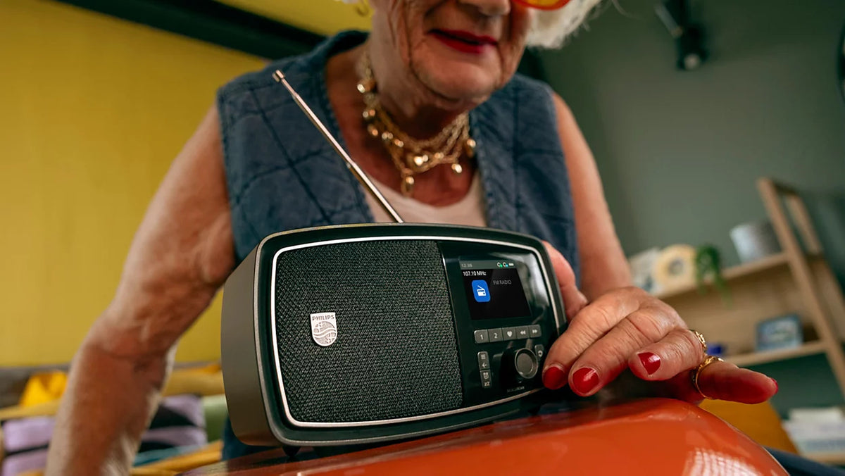 Philips TAV2000FB/00 Radio portable Analogique Noir