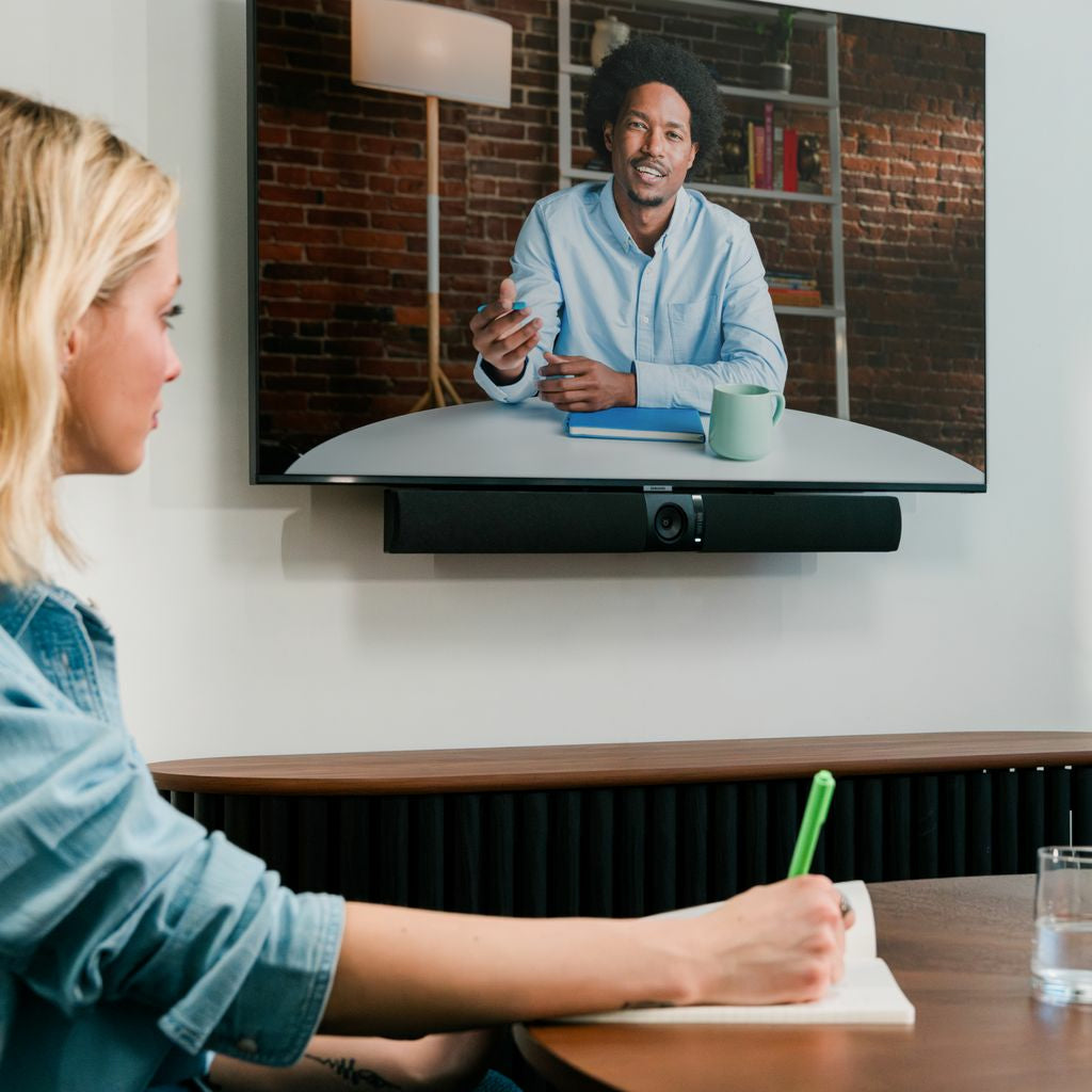 Owl Labs Appareil de visioconférence Owl Bar – Barre de visioconférence 4K avec focalisation sur l'intervenant (ajoutez 