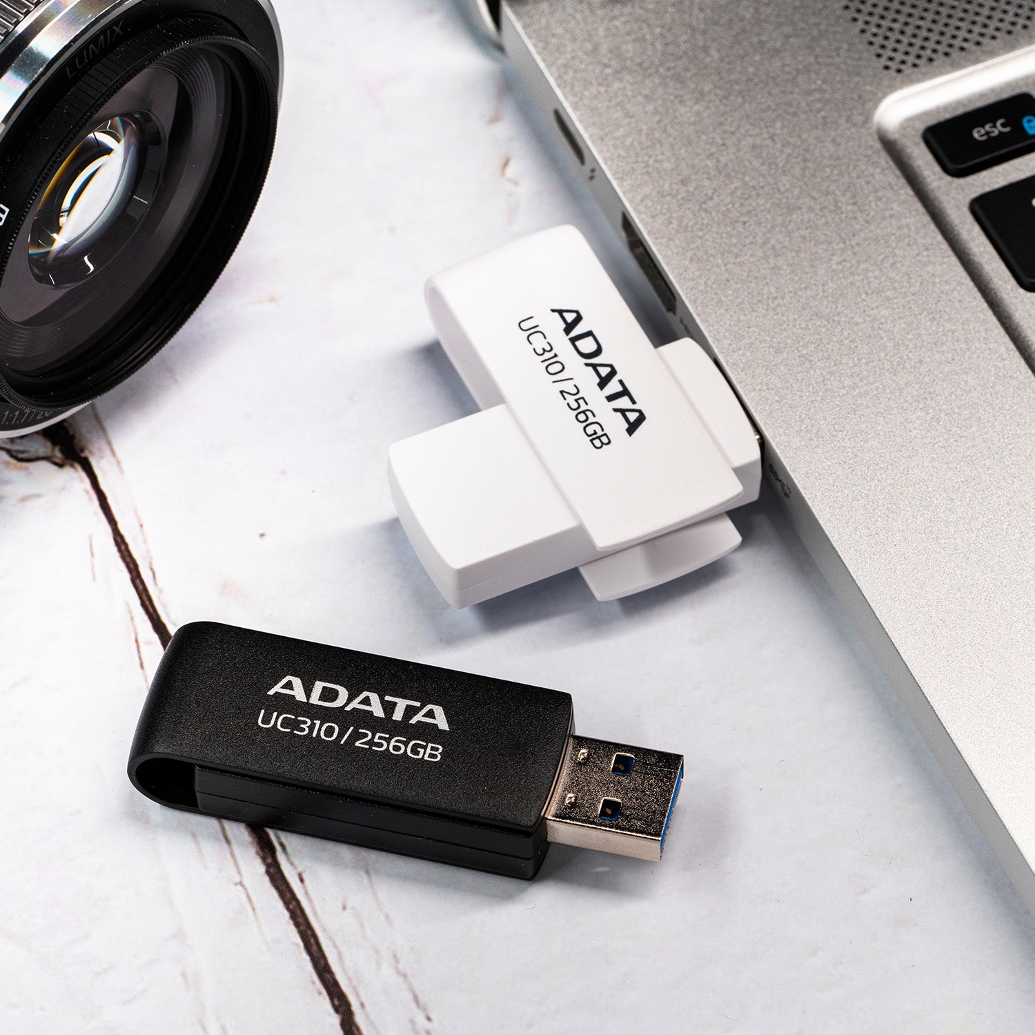 ADATA UC310 lecteur USB flash 256 Go USB Type-A 3.2 Gen 1 (3.1 Gen 1) Blanc