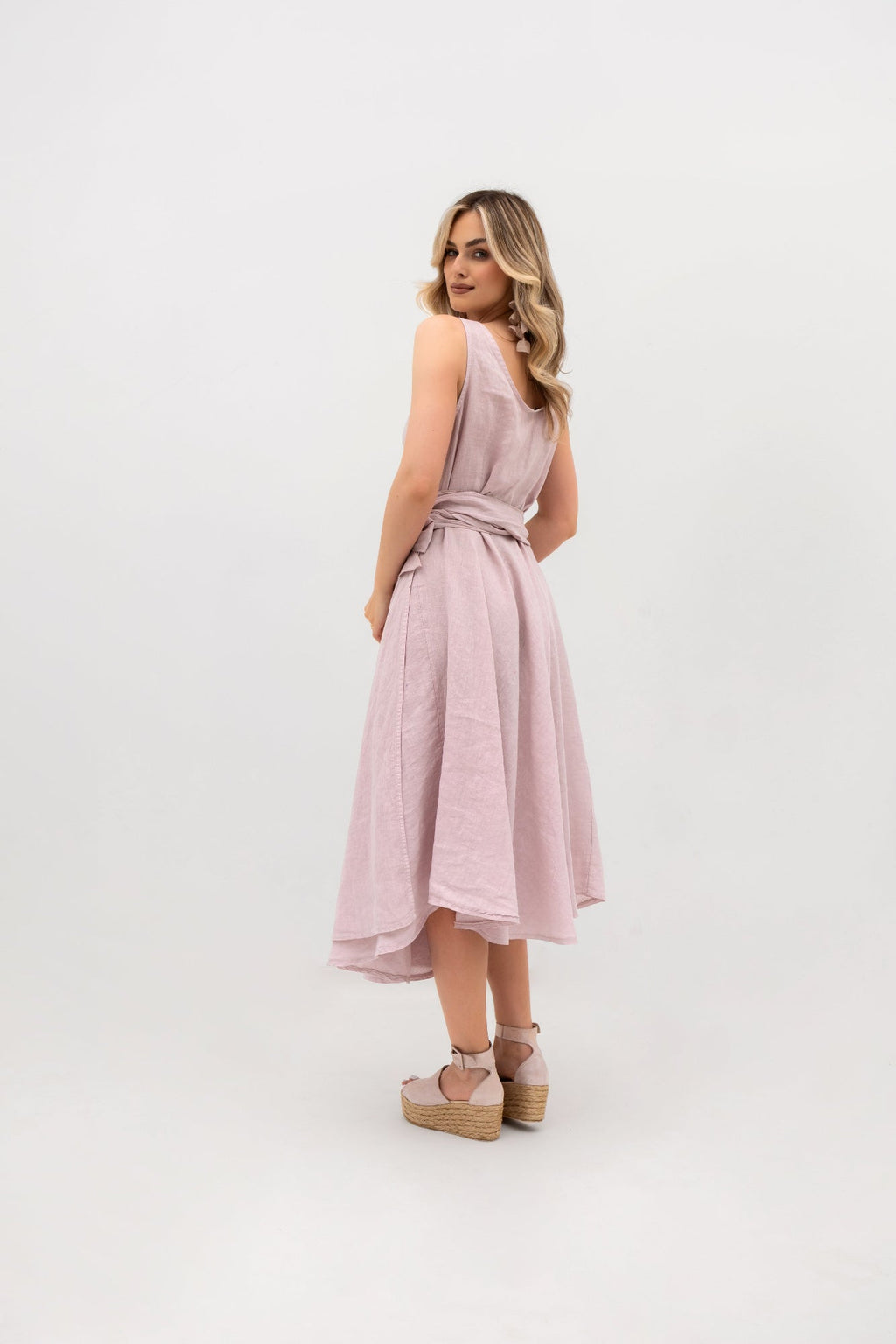 Robe midi en lin à encolure bateau avec nouage - coupe A classique