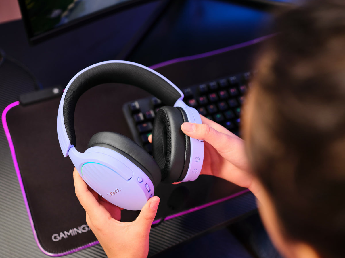 Trust GXT 491P FAYZO Casque Avec fil &sans fil Arceau Gaming USB Type-A Bluetooth Noir, Violet