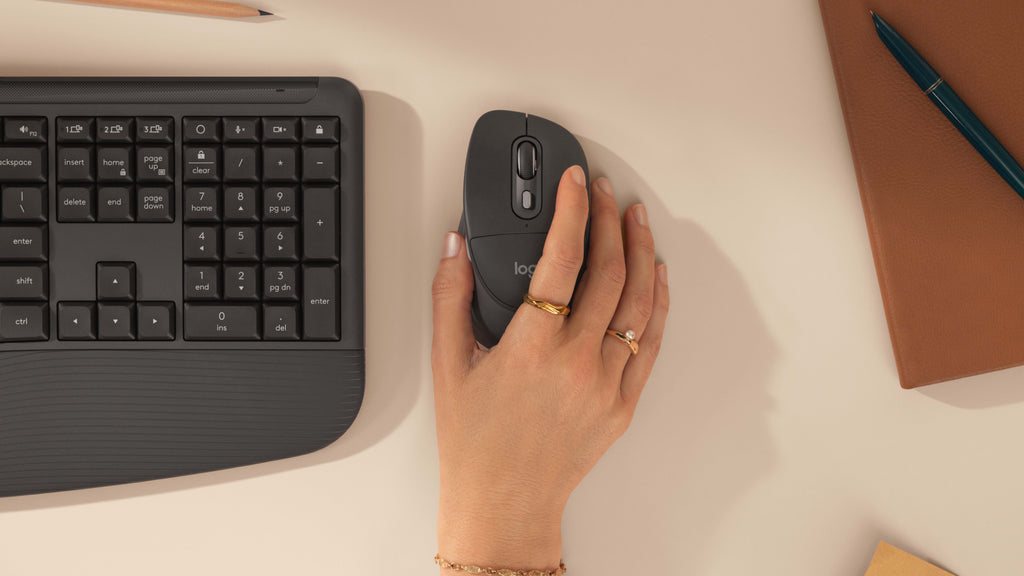 Logitech Signature Comfort Plus Combo MK880 Sæt med mus og tastatur Pressestempel Trådløs Tysk