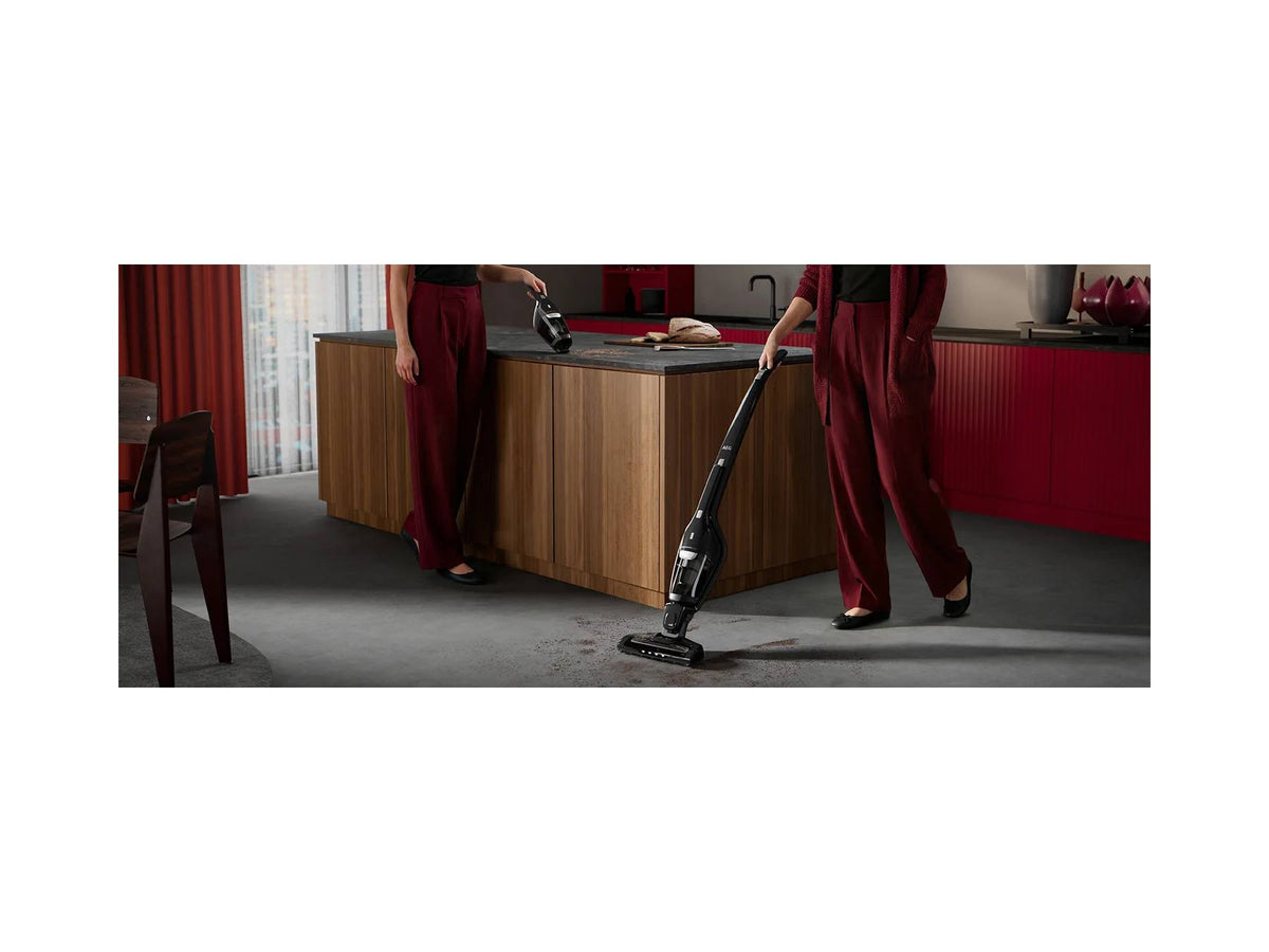 AEG CX7-3-45EB Aspirateur-balai 2 en 1 Batterie Sec HEPA Sans sac Noir
