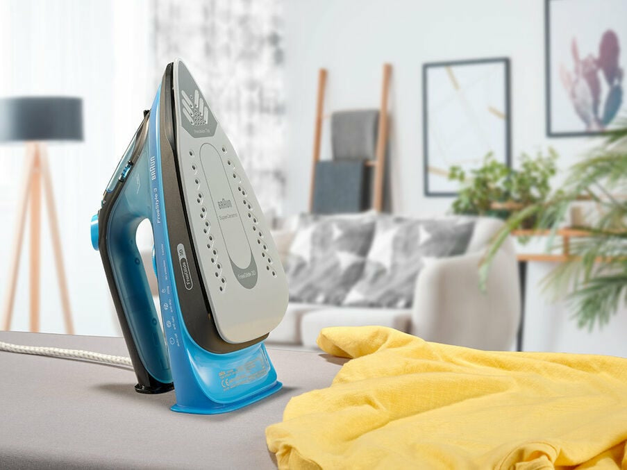 Braun FI3194BK Fer à vapeur Semelle en céramique 2400 W Noir, Bleu
