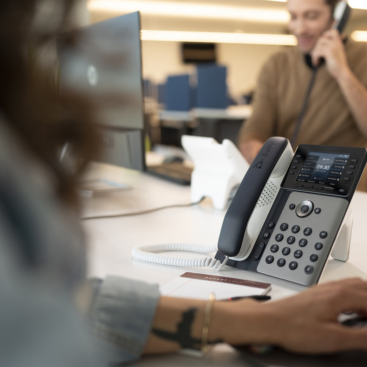 HP Poly Téléphone IP Poly Edge E350 compatible PoE - vue 3