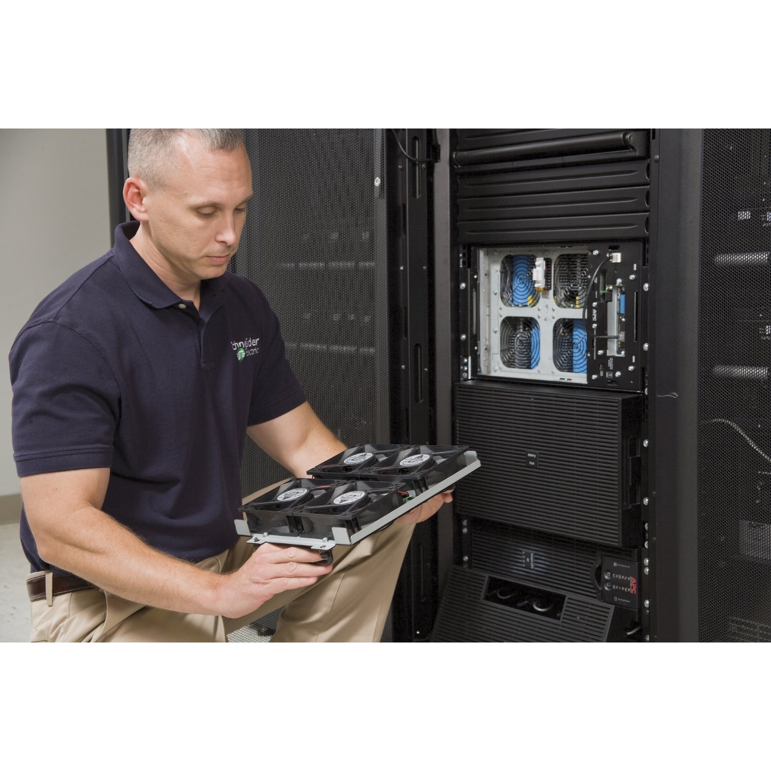 APC WADV1PWPM-SU-05 extension de garantie et support 1 année(s)