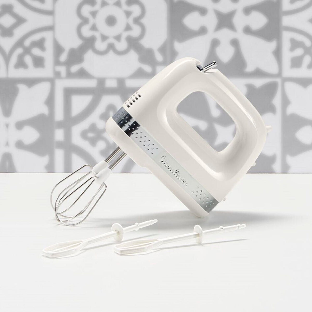 Moulinex Batteur Electrique Soleil 2 Vitesses + 2 Jeux de Fouets, Ivoire HM211A11
