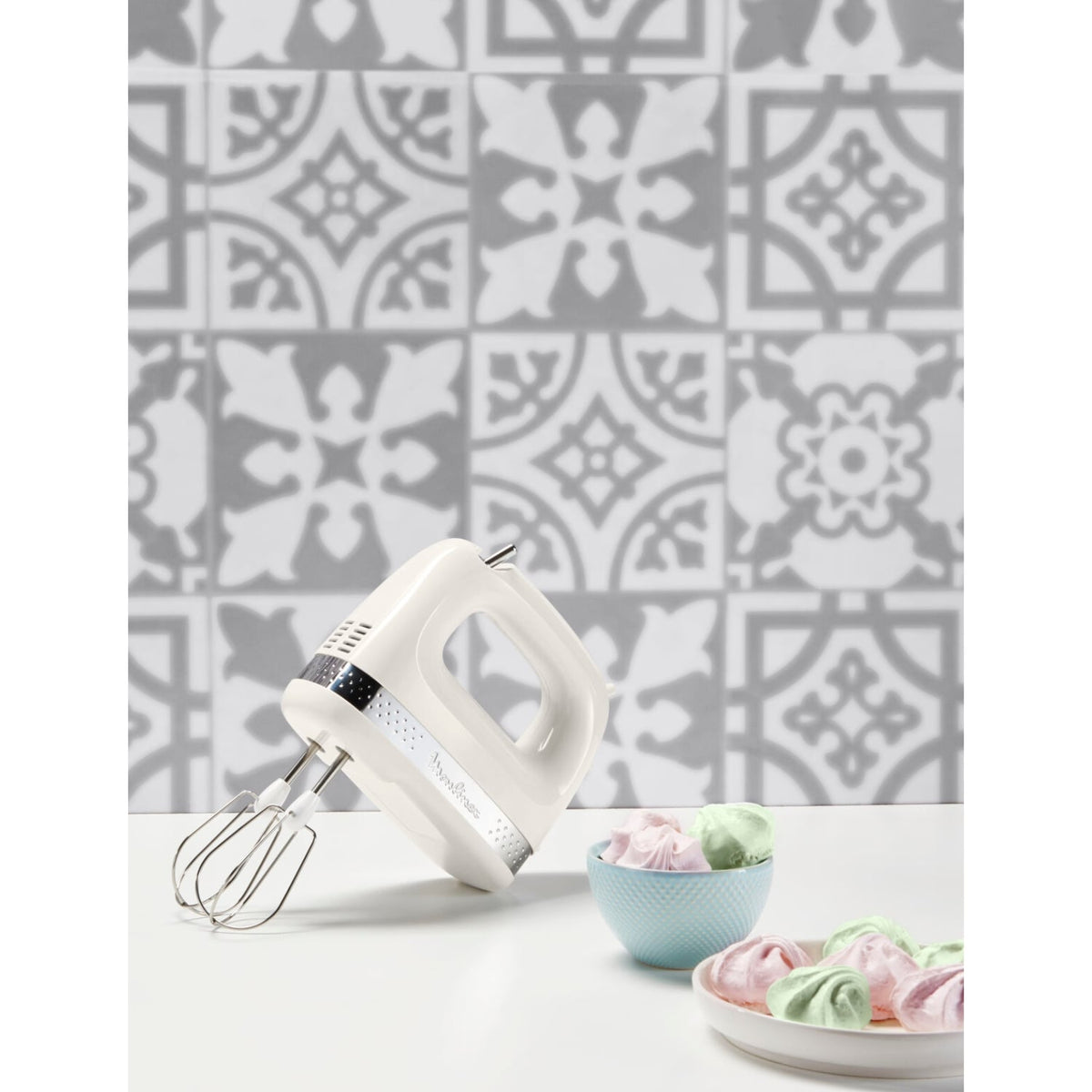 Moulinex Batteur Electrique Soleil 2 Vitesses + 2 Jeux de Fouets, Ivoire HM211A11