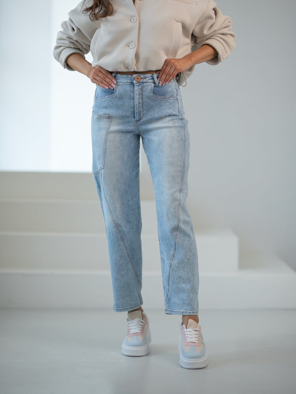 Pantalon MOM avec poches décoratives