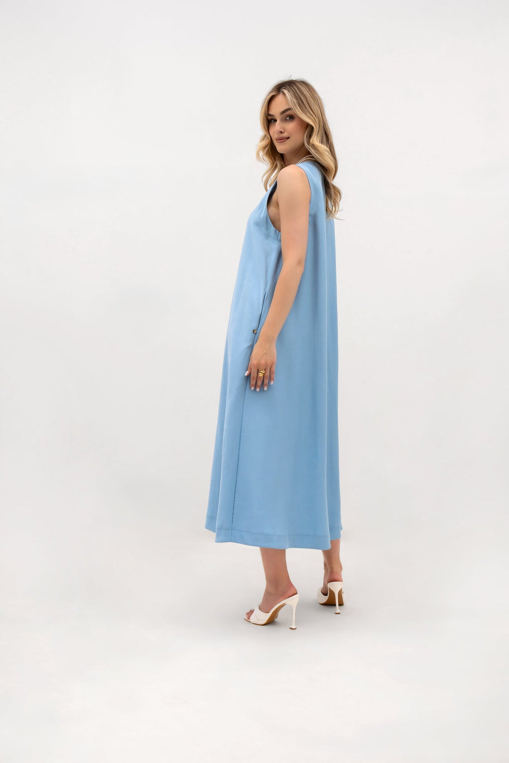 Robe midi ample à encolure en V et poches