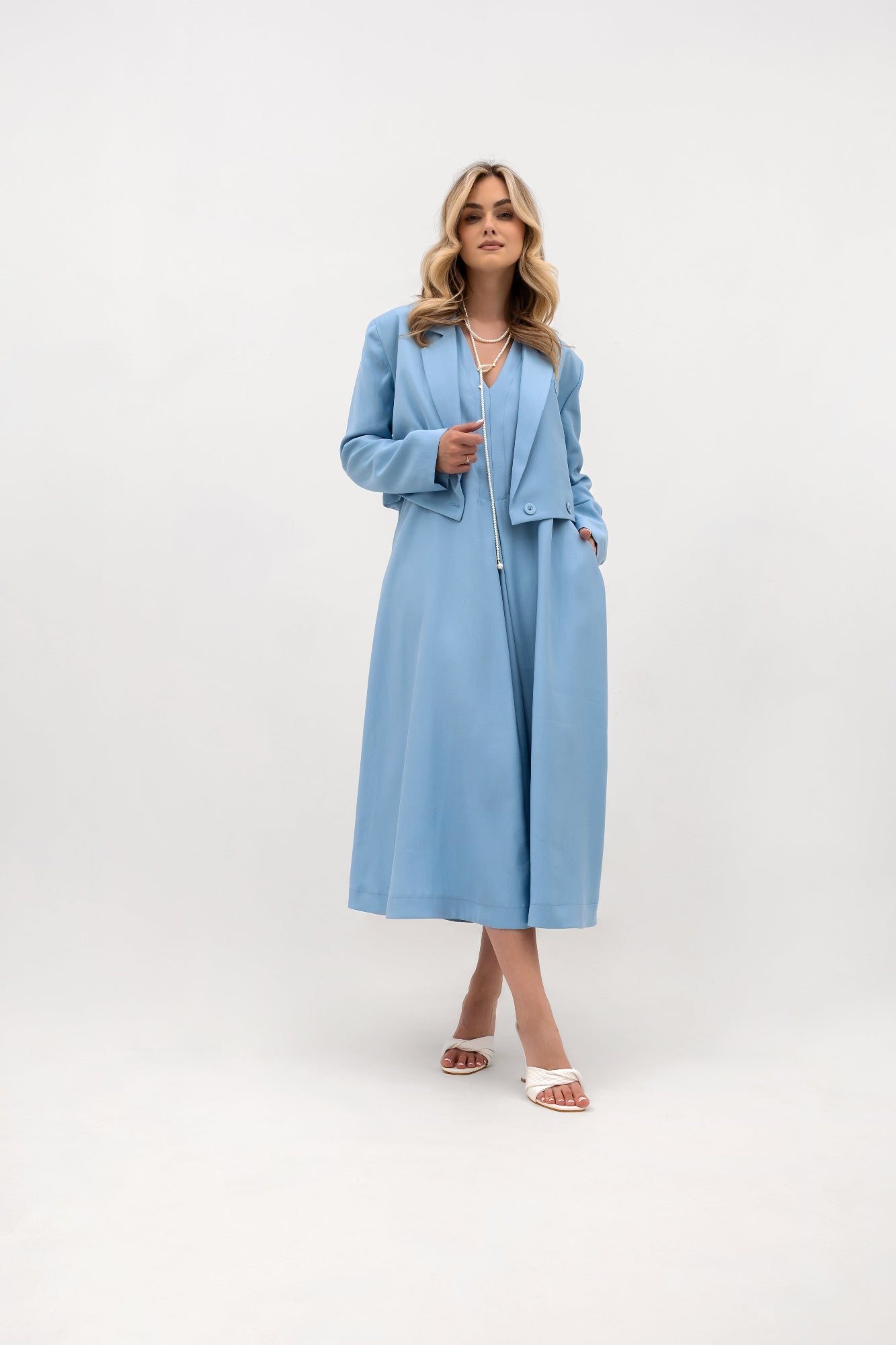 Robe midi ample à encolure en V et poches