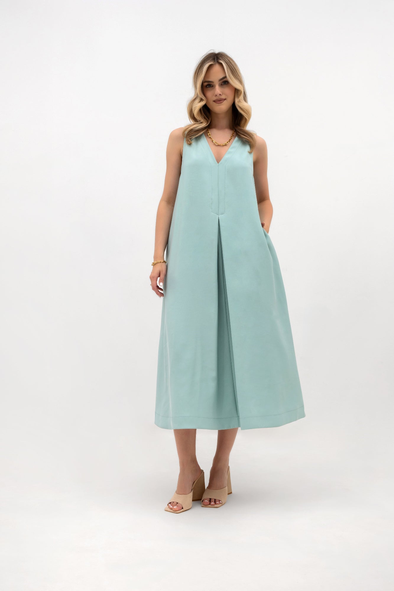 Robe midi ample à encolure en V et poches