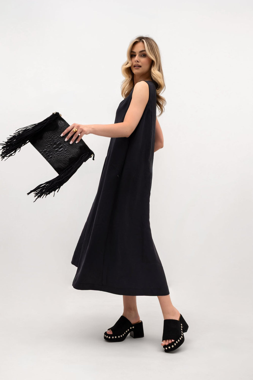 Robe midi ample à encolure en V et poches