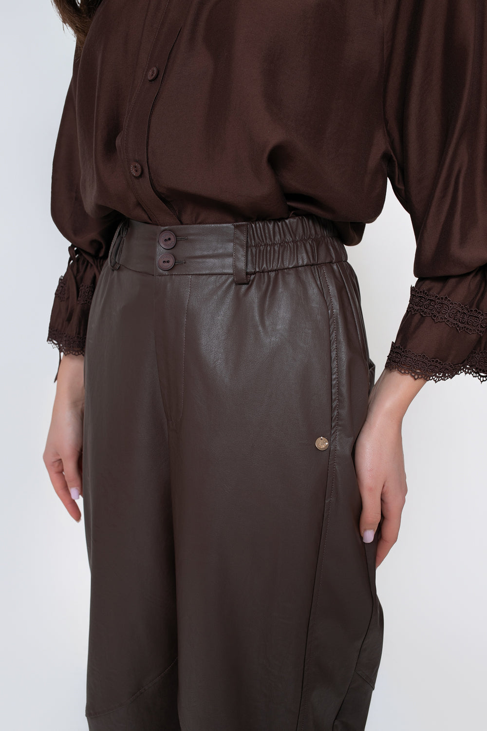 Pantalon pour femme en simili cuir