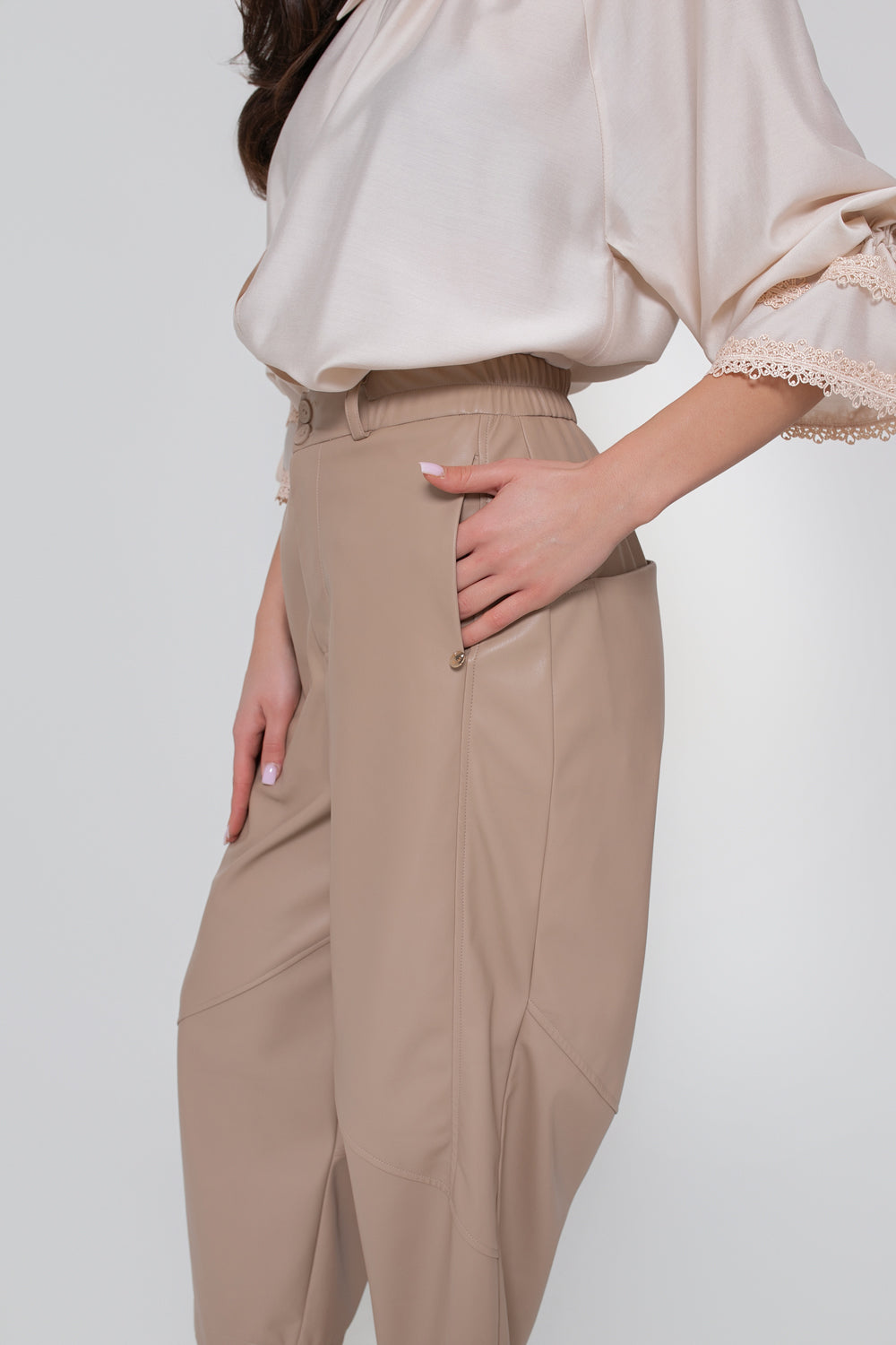Pantalon pour femme en simili cuir