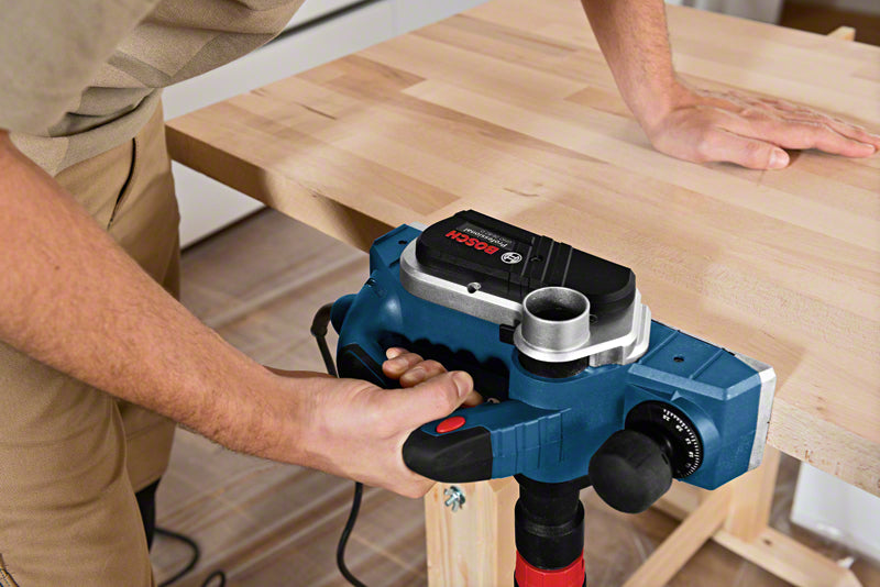 Bosch Bosch GHO 26-82 D Professional Noir, Bleu, Argent 16500 tr/min 710 W