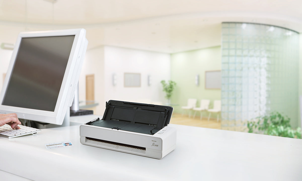 Ricoh fi-800R Numériseur chargeur automatique de documents (adf) + chargeur manuel 600 x 600 DPI A4 Noir, Blanc