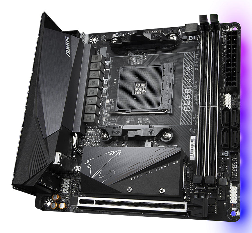 GIGABYTE B550I AORUS PRO AX Carte mère - Processeurs AMD Ryzen 5000, VRM 8 phases, jusqu'à 5300 MHz DDR4, 1xPCIe 4.0 + 1xPCIe 3.0 M.2, Wi-Fi 6E, LAN 2.5GbE, USB 3.2 Gen 2 - vue 4