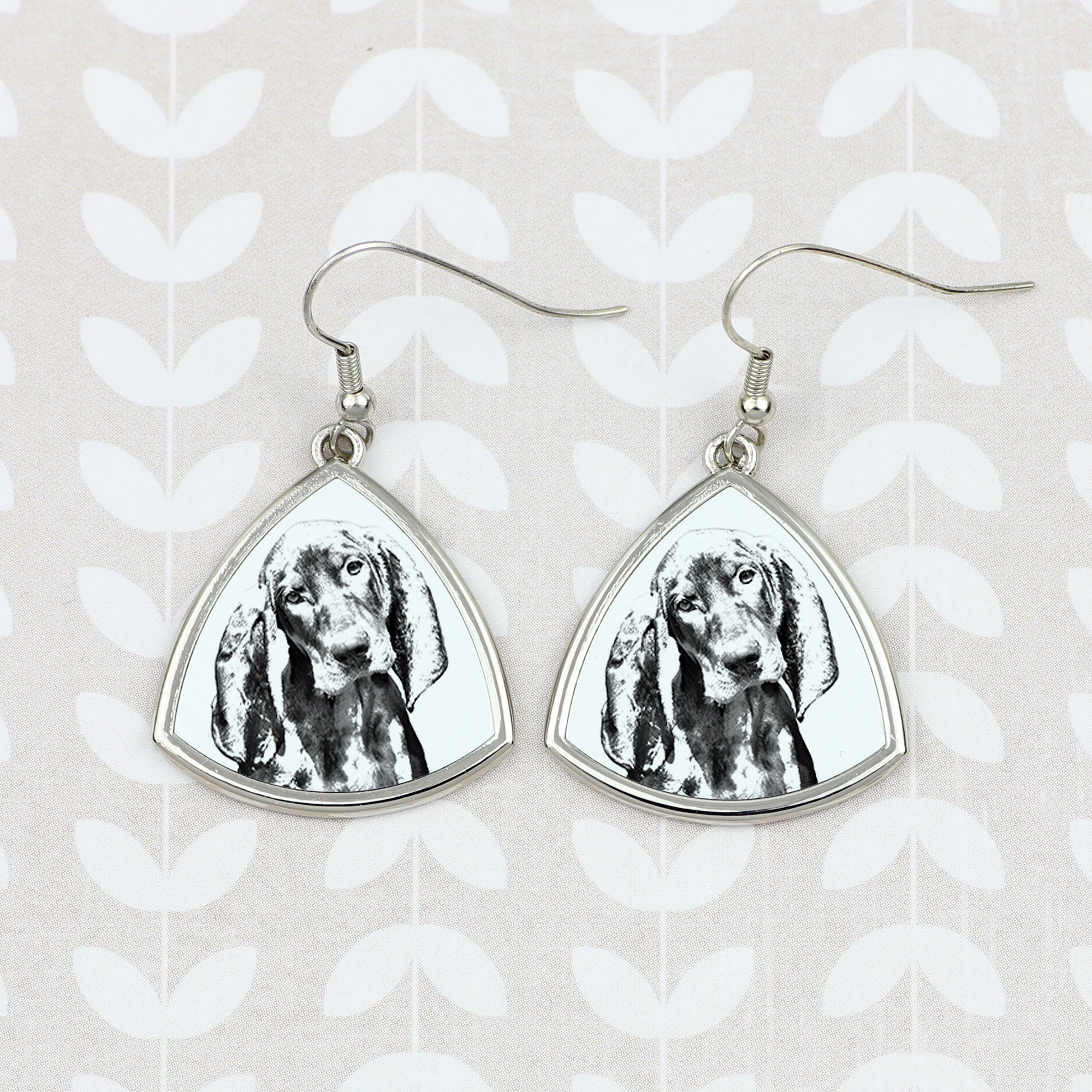 Black and Tan Coonhound - dog earrings, hanging earrings with a picture, personalized jewelry with Art-Dog brand print