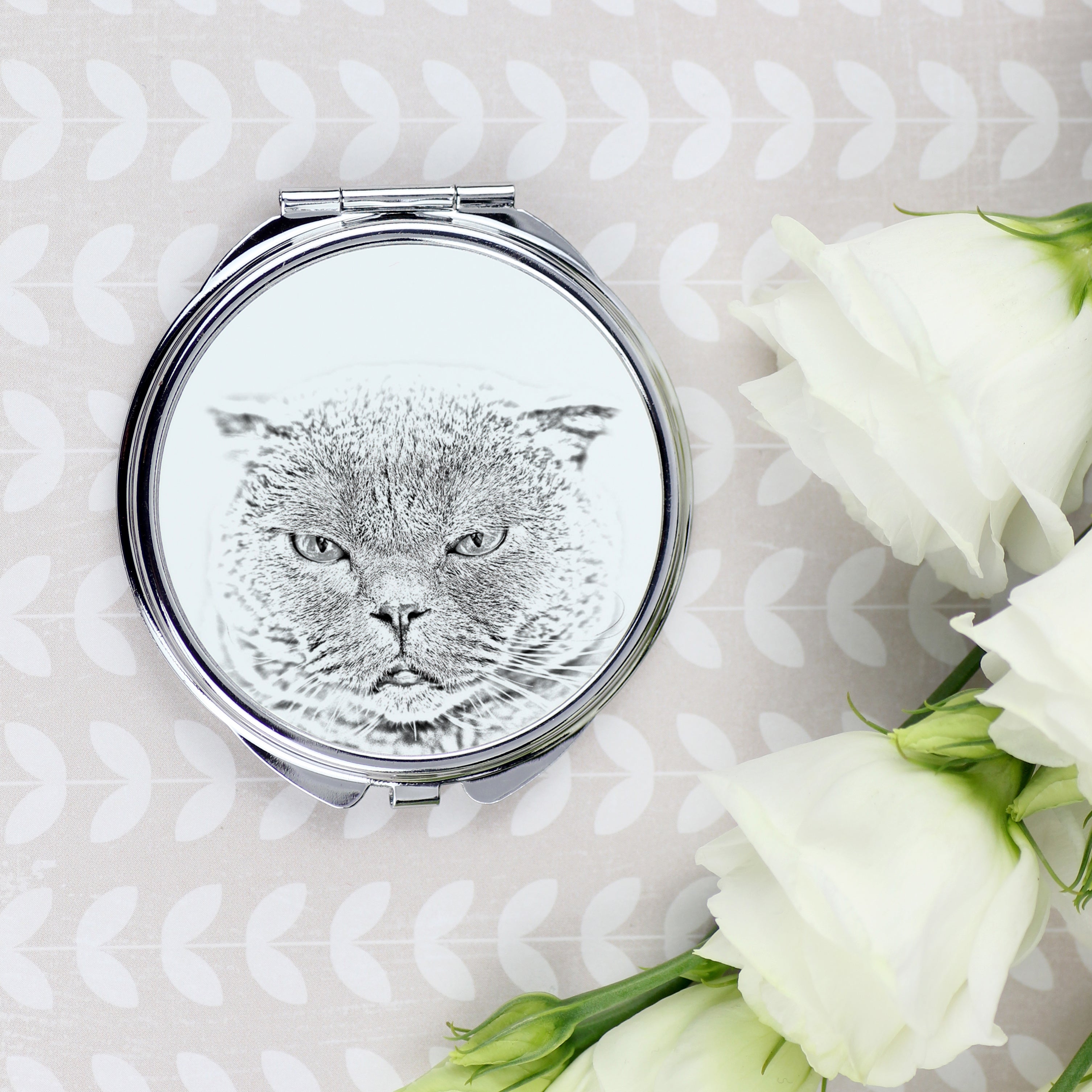 Scottish Fold - pocket mirror with a cat, personalized mirror for a purse, compact mirror with Art-Dog brand print