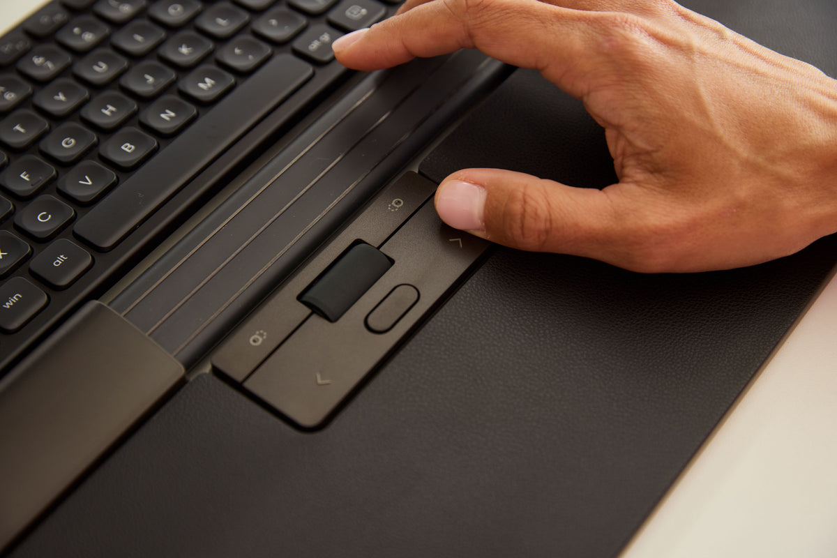 SliderMouse Pro Regular Souris Ergonomique Filaire avec Repose-poignet en Cuir Végan