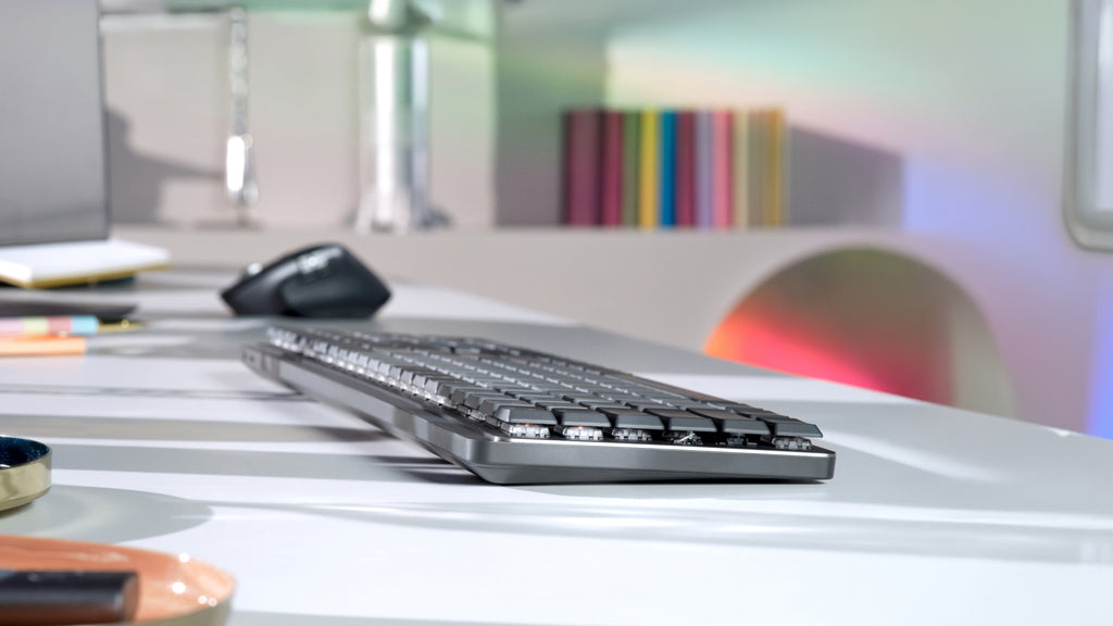 Logitech 920-010753 teclado Oficina RF Wireless + Bluetooth QWERTY Nórdico Grafito