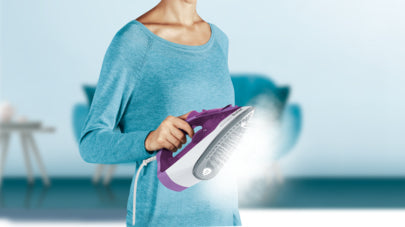 Tefal FV2836 Fer à Repasser à Sec ou à Vapeur, Semelle Céramique, 2400 W, Violet et Blanc