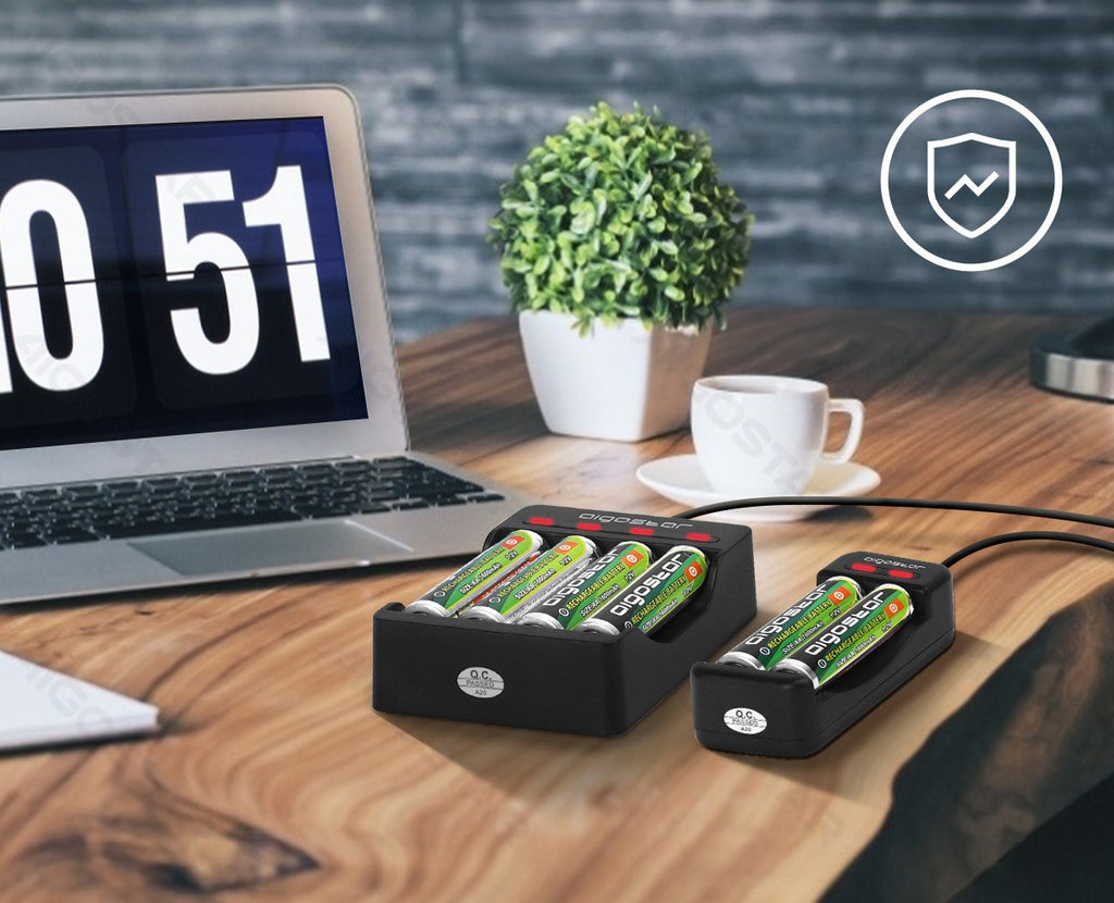 Aigostar Chargeur de piles à charge lente compatible AA et AAA avec port de charge type-C à 2 emplacements - Noir
