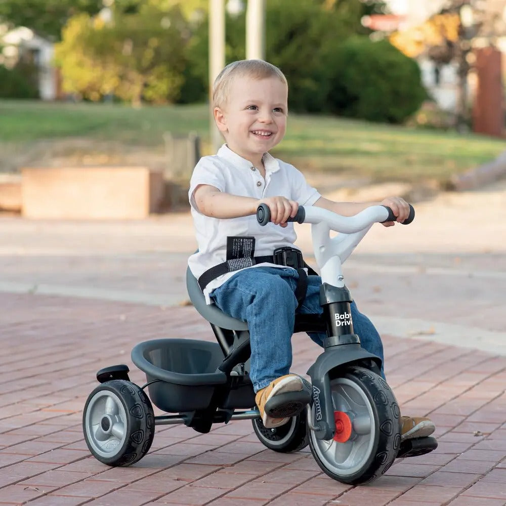 Smoby - Tricycle Baby Driver Gris - Evolutif 3 en 1 - Poignée Parentale Réglable - Frein de Parking, Repose-pied, Pare-soleil Anti-UV - A Partir de 10 Mois Jusqu'à 3 Ans - Fabrication Espagnole