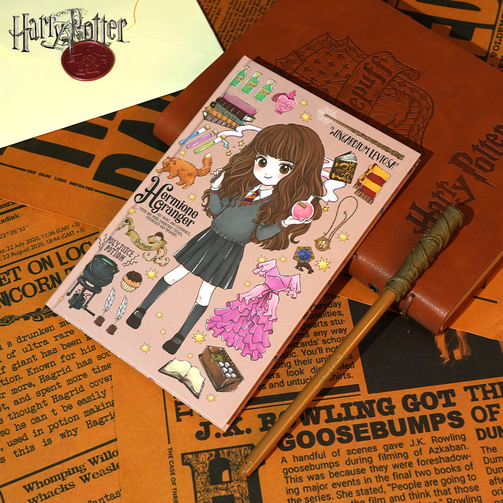 Warner Bros. Lot de 2 pièces Harry Potter Hermione Granger style chibi, ensemble carnet et stylo baguette, papeterie Monde des sorciers sous licence officielle, cadeau collection thématique exclusive