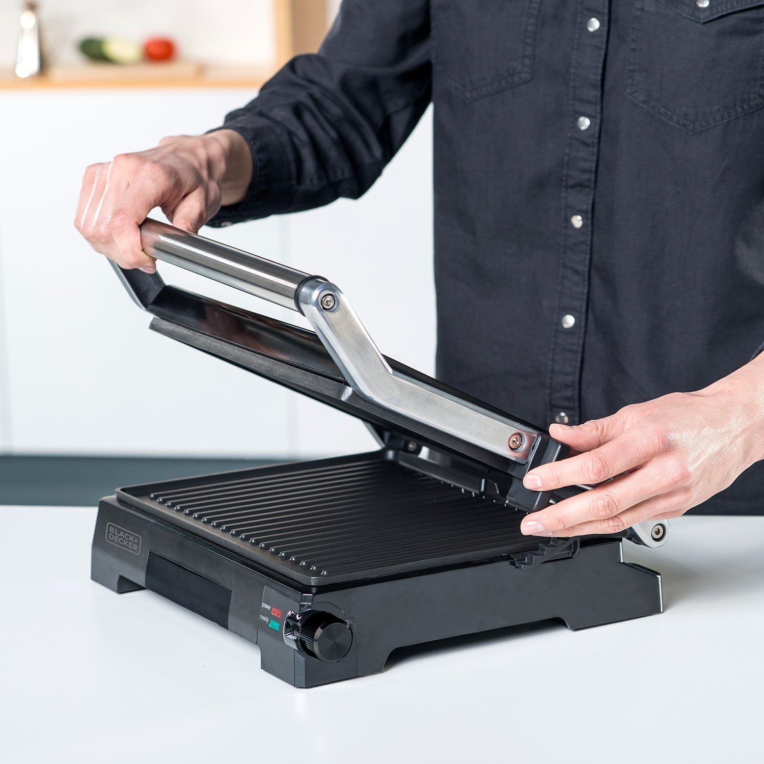 BLACK+DECKER Gril électrique 2200 W