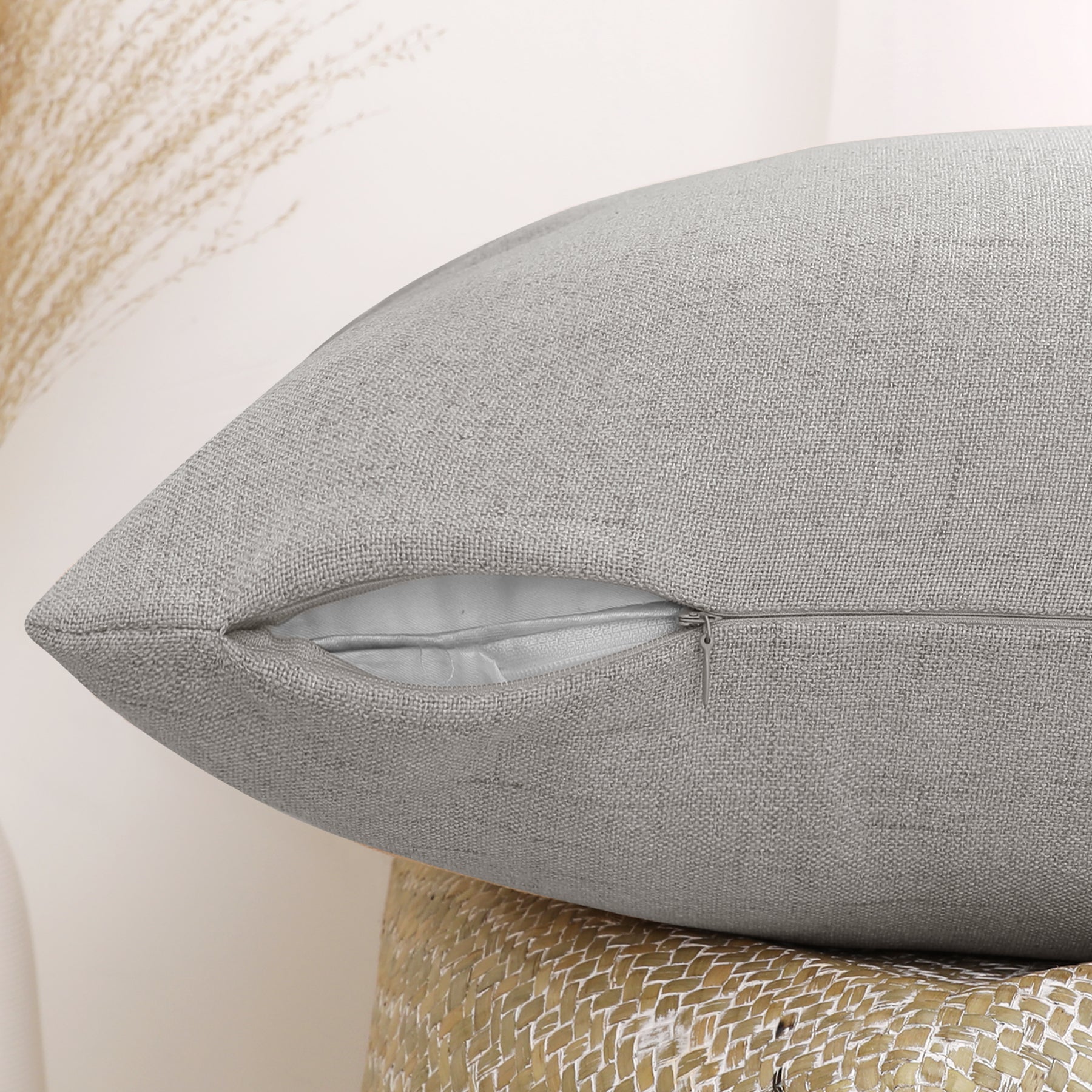 Deconovo Housse de coussin en tissu aspect lin, gris clair, 50 x 50 cm, 1 pièce