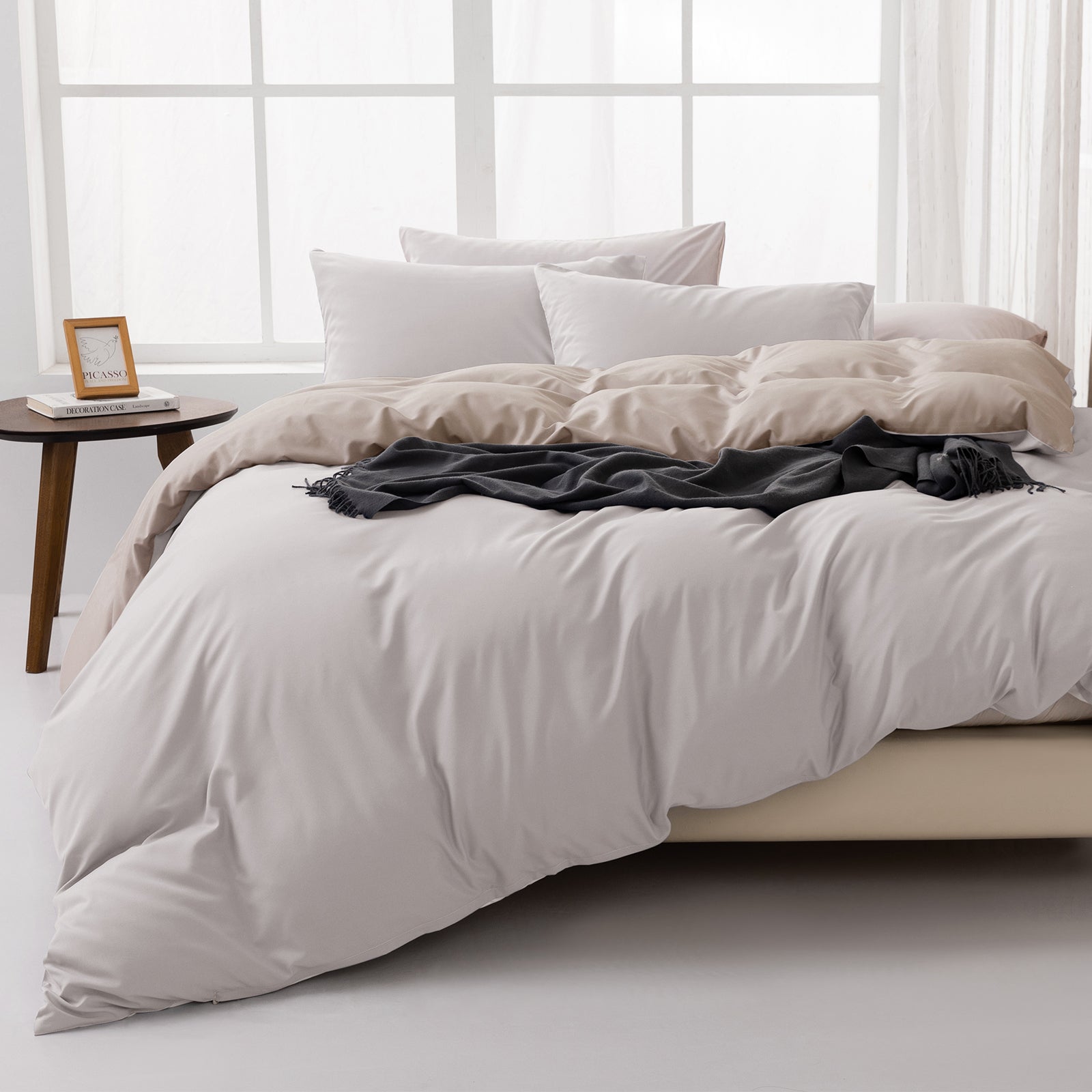 MENDALE Parure de lit - Parure de lit haut de gamme - Housse de couette 260 x 240 cm avec taie d'oreiller 65 x 65 cm - Microfibre brossée douce - Blanc cassé & Khaki