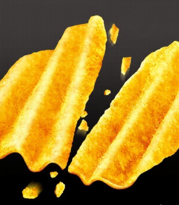 Lay's Chips de pommes de terre ondulées saveur ailes de poulet croustillantes - 70 g