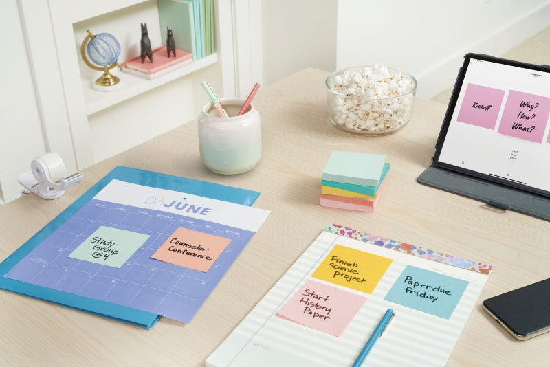 Notes repositionnables Post-it, Collection de couleurs Beachside, 38 mm x 51 mm, 100 feuilles/feuille, 12 pads/lot, emballage en carton, 100 % PEFC, SGSCH-PEFC-COC-110078