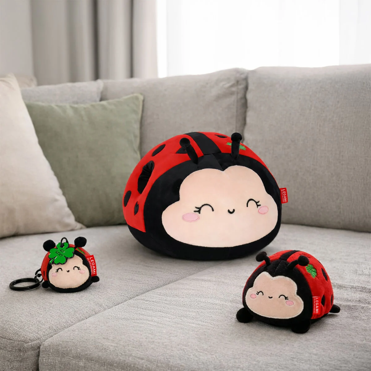 Legami Collection de peluches douces, Mini ladybug jouet en peluche, Hauteur 12 cm, Lot de 1