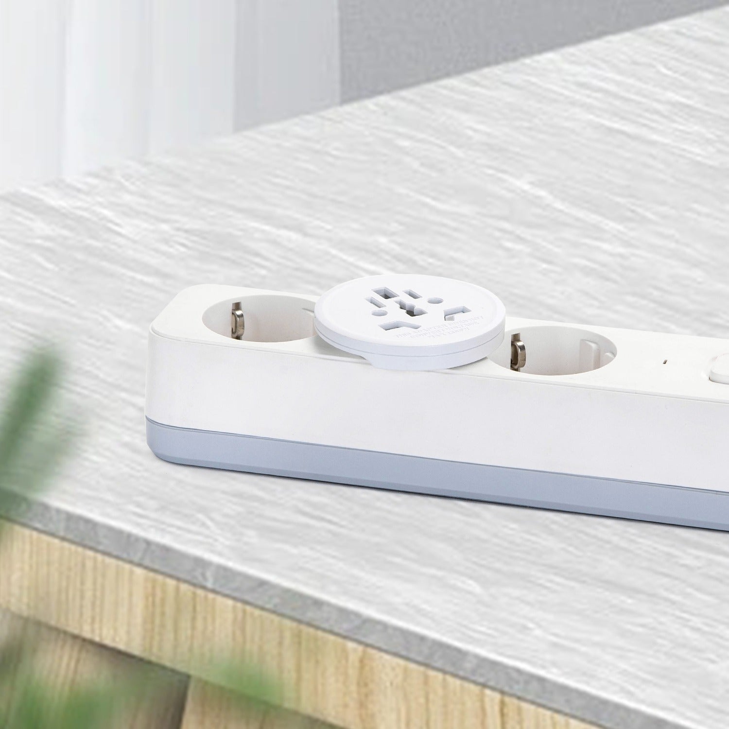 Aigostar multiprise adaptateur, 2300 W, Blanc