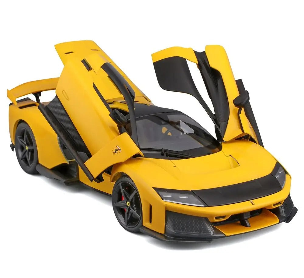 Bburago 1:18 Race & Play Ferrari F80 Voiture Miniature en Métal - Jaune (18-16013)