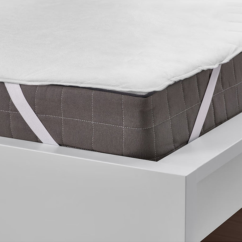 MENDALE Protège-matelas imperméable pour lit double réduit, qualité supérieure, housse avec 4 liens élastiques latéraux, convient aux matelas jusqu’à 30 cm de profondeur, 135 x 200 cm